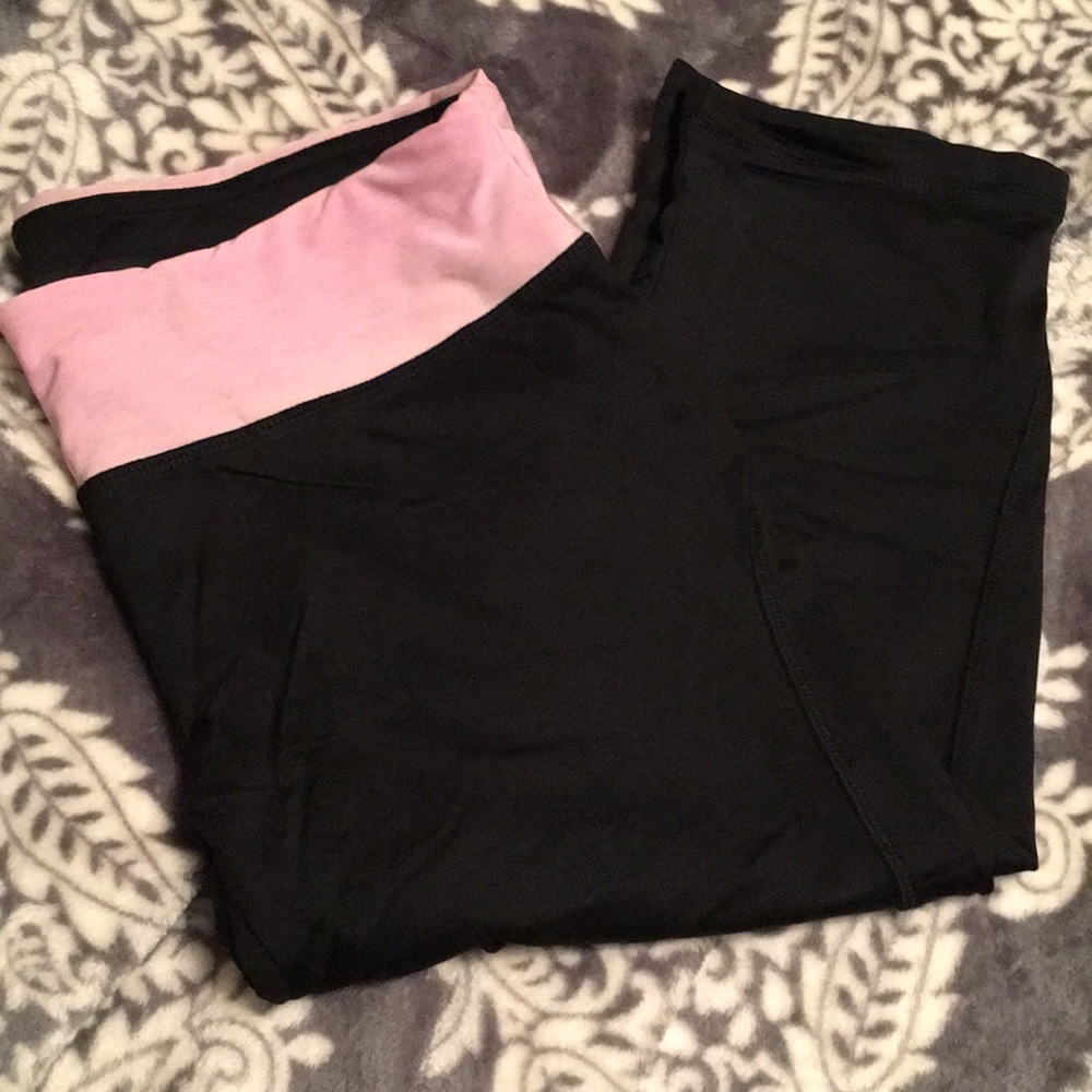 Forever 21 capri pants